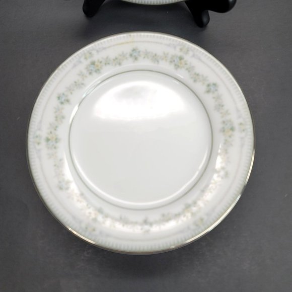 Noritake Norwood Side Dessert Plates Set of 6 White Silver Floral CR160 - Picture 3 of 5